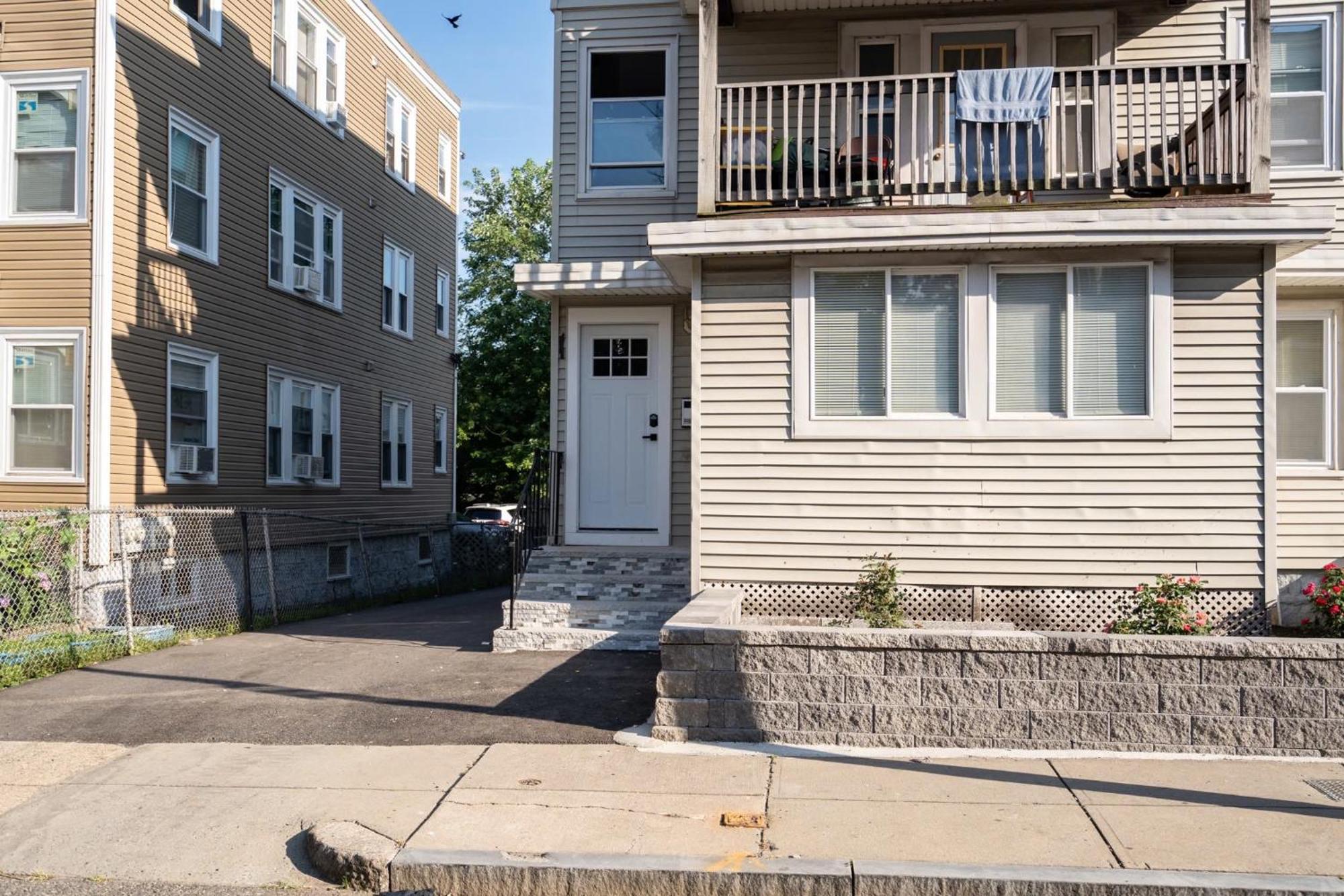 30-1 4Br Boston - Comfortable Apt Near Mbta Zewnętrze zdjęcie